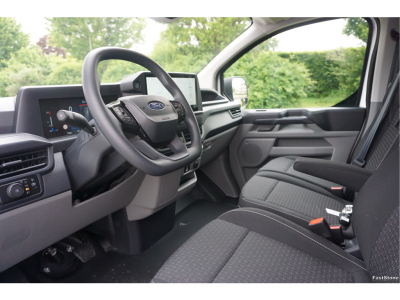 50157860-ford-transit-custom-7