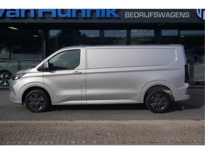 50189958-ford-transit-custom-2