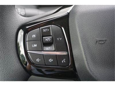 51246743-ford-transit-custom-14