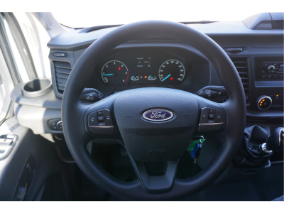 52166781-ford-transit-10