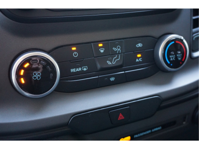 52167340-ford-transit-12