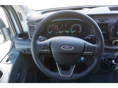 52167340-ford-transit-9