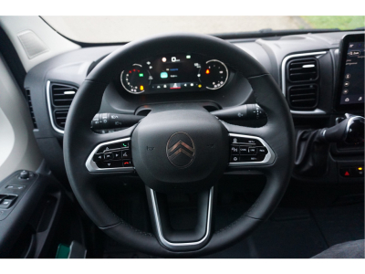 52176852-citroen-jumper-10