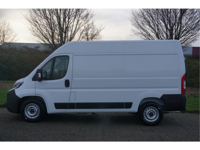 52177027-citroen-jumper-2