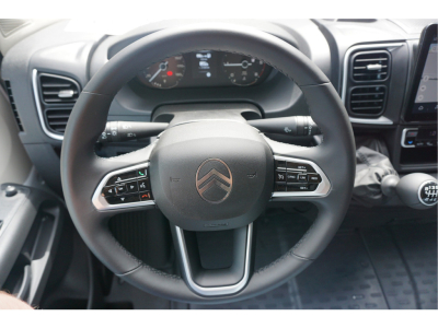 52177640-citroen-jumper-11