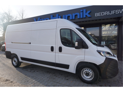 52177640-citroen-jumper-6