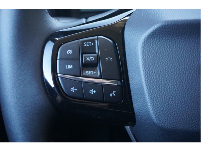 53163362-ford-transit-courier-14