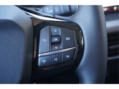53308713-ford-transit-courier-15