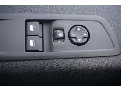 53363570-citroen-jumpy-18