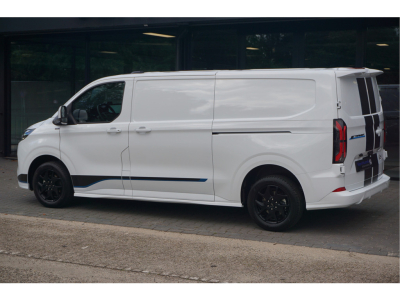 53690507-ford-transit-custom-3