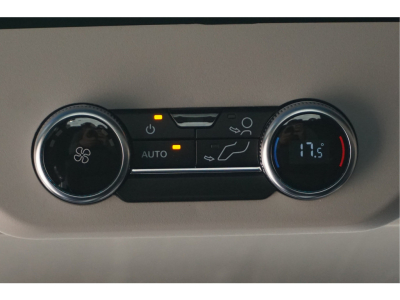 53909304-ford-transit-custom-16