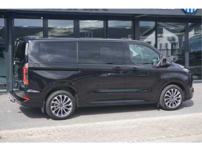 54473469-ford-transit-custom-4