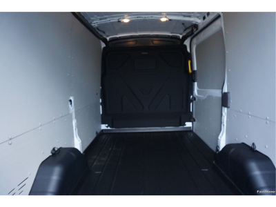 55652015-ford-transit-7