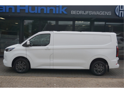 57122061-ford-transit-custom-2