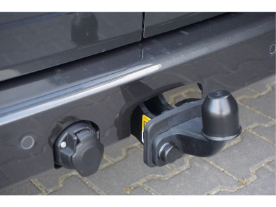 57260348-ford-e-transit-custom-17