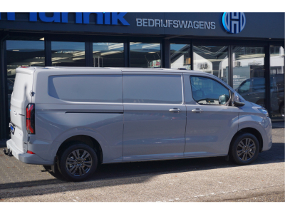 57318600-ford-transit-custom-4